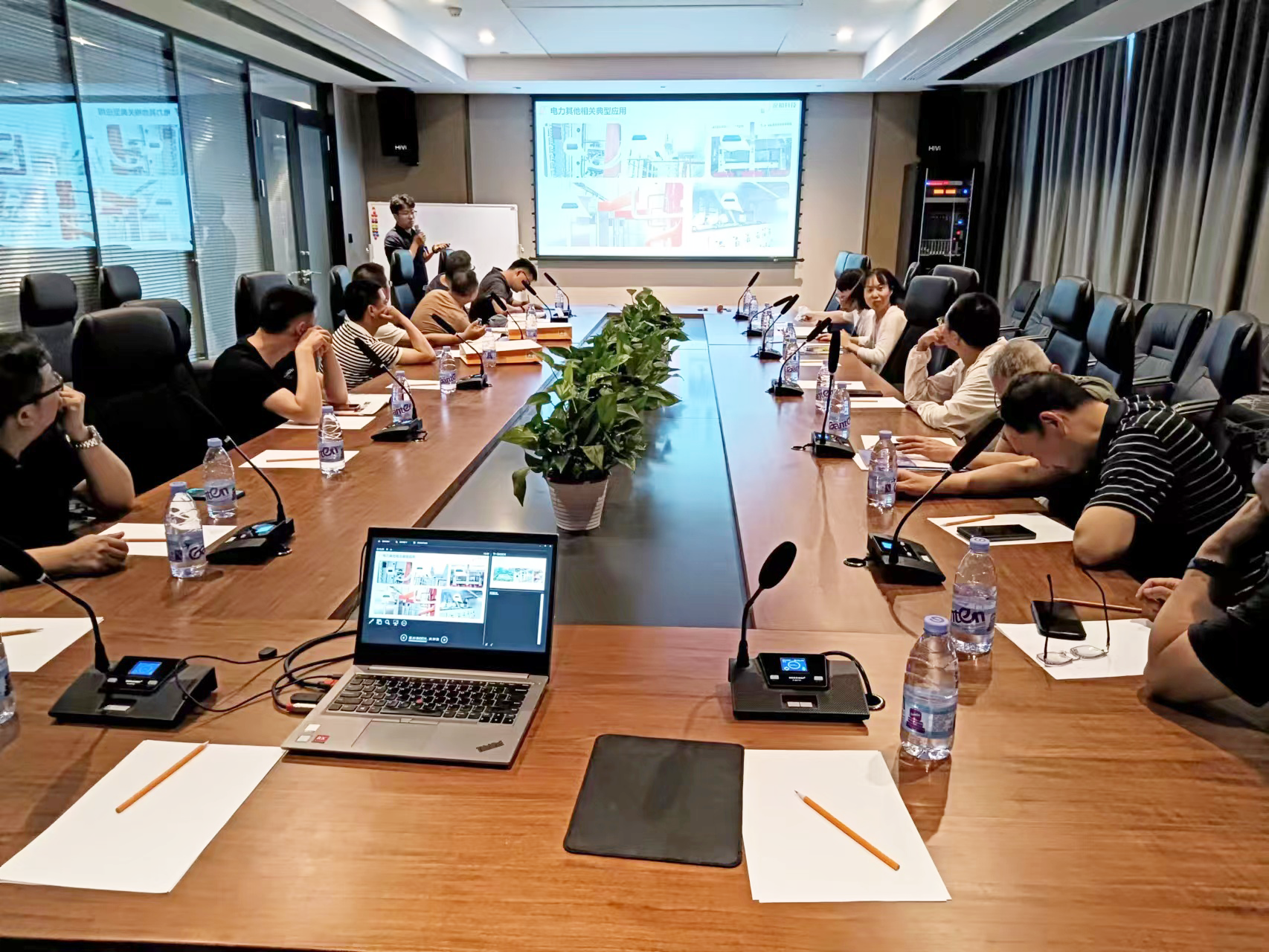 悅和科技電氣儀表無源無線在線測溫技術(shù)交流會在荊州順利舉辦(圖1)